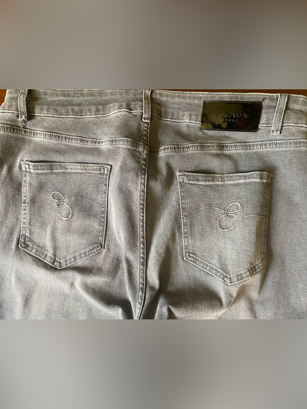 Escada Womens Grey Jeans with Black Patent Side Stripe 44 - Picture 9 of 11